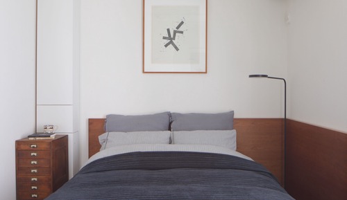 Room (C4)