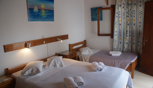 Basic Triple Room