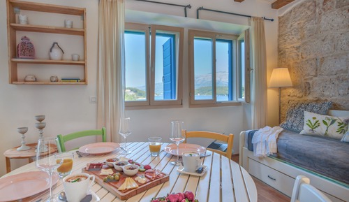 Romantic Studio, Sea View