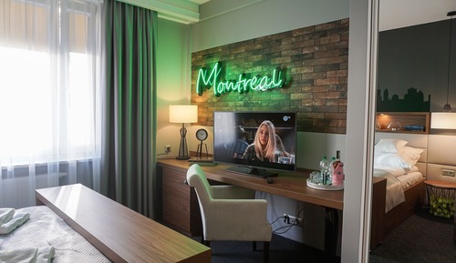 Superior Apartment (Montreal)