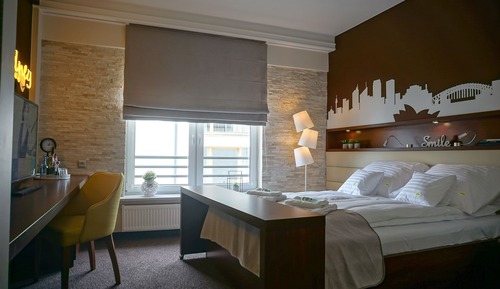 Superior Apartment (Sydney)