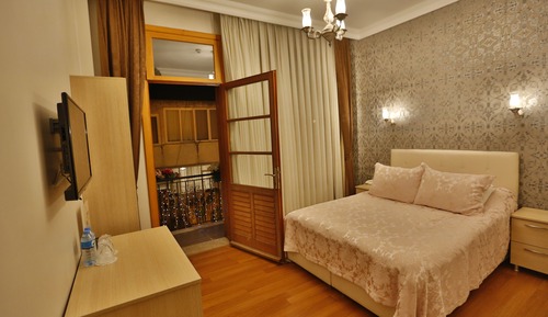 Deluxe Room, Balcony