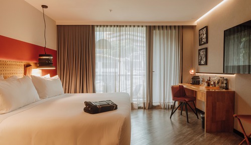 Junior Suite (L)