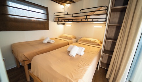Basic Mobile Home, 2 Bedrooms