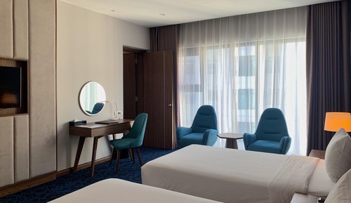 Deluxe Room, Connecting Rooms