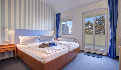 Comfort Double Room (DZ mit Meerblick und Balkon 2)
