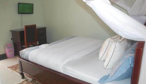 Single Room (No A/C)