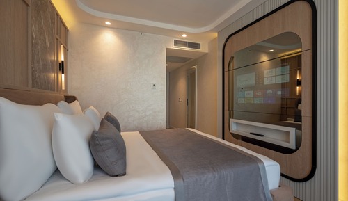 Economy Room