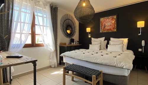 Double Room (Les Launes 5)