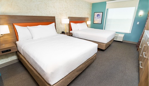Studio, 2 Queen Beds, Accessible, Bathtub