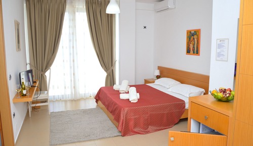 Superior One Bedroom Apartment with Sea View