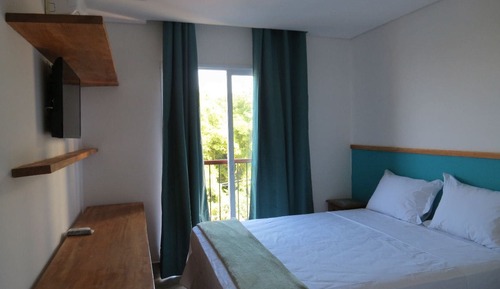 Standard Suite, 1 Queen Bed
