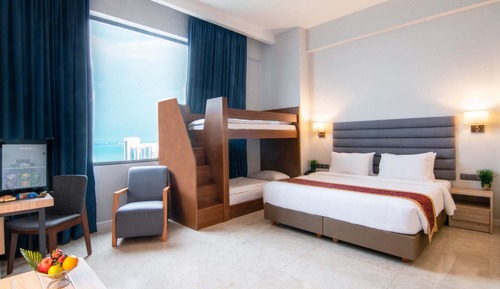 Supreme Room