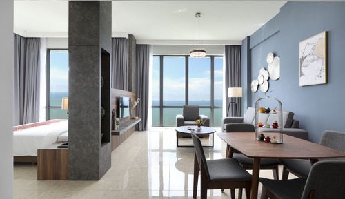 Premium Suite