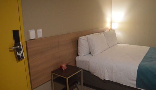 Double Room, 1 Queen Bed