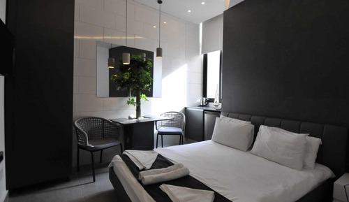 Basic Room, 1 Queen Bed (Room No 2)