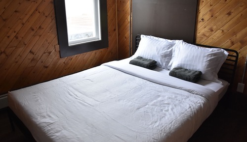 Deluxe Queen Room with Private Washroom
