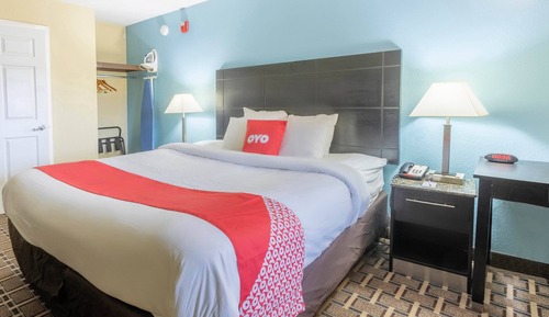 Room, 1 King Bed, Accessible