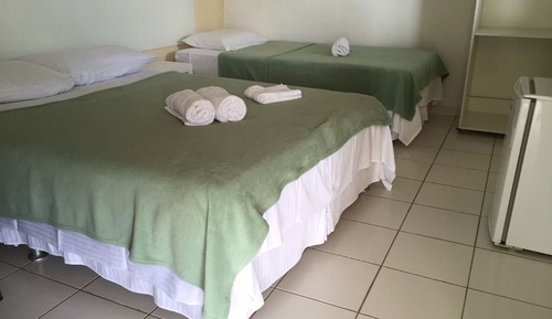 Triple Room, Multiple Beds