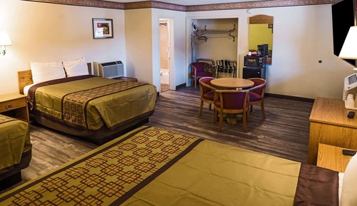 Standard Room, Multiple Beds, Non Smoking