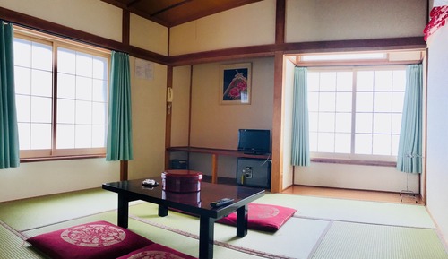 Japanese Style Room for 5 Guests