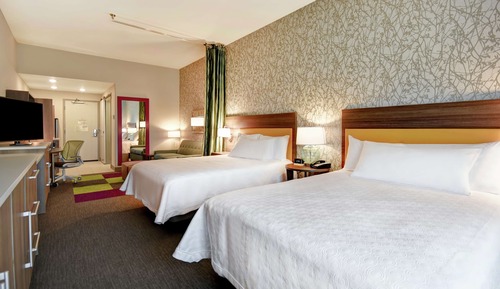 Studio, 2 Queen Beds, Accessible, Bathtub