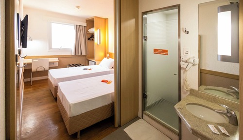 Double Single Room TWC