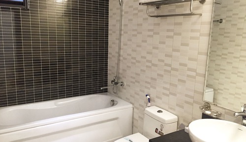 One Bedroom Apartment