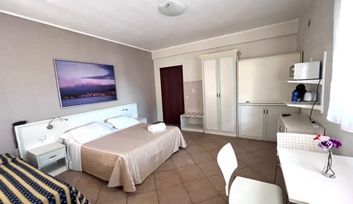 Family Studio, 1 Queen Bed with Sofa bed, Kitchenette, Sea View