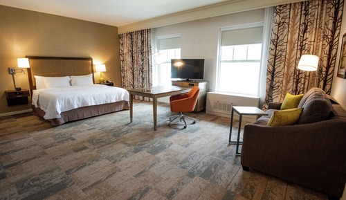 Studio, 1 King Bed, Accessible, Bathtub (Mobility & Hearing)