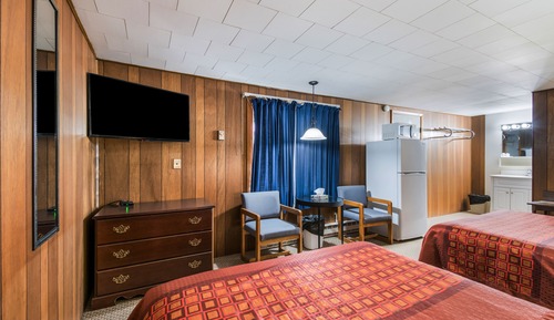 Basic Room, 2 Double Beds