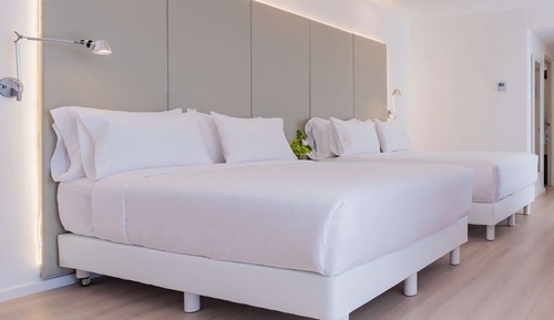 Standard Room (Extra Large)