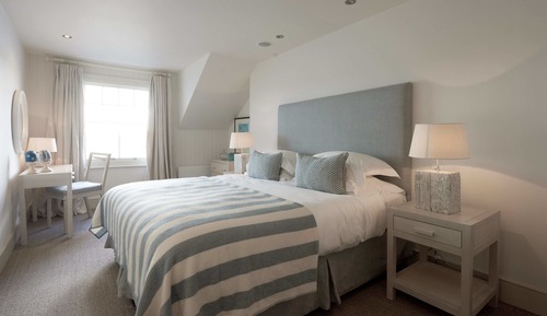 Deluxe Double Room, 1 King Bed, Harbor View, Sea Facing