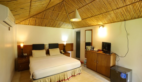 Deluxe Cottage, Lake View