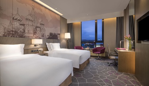 Executive Room, Smoking (Business Lounge Access)