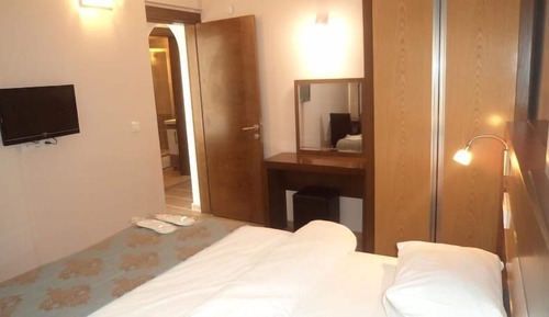 Standard Quadruple Room, Smoking, Sea View