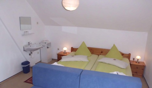 Family Room, 2 Bedrooms