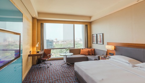 Club Room, 1 King Bed