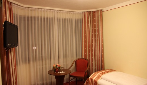 Standard Single Room