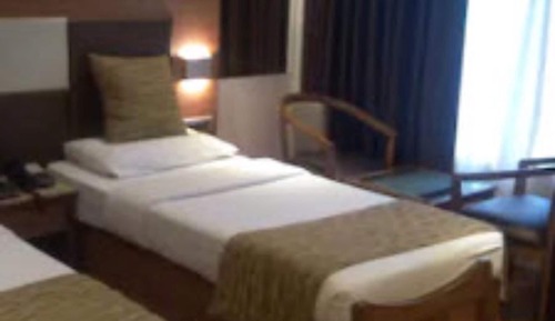 Comfort Room (Day Use for 6 hours 9 am to 6pm only)