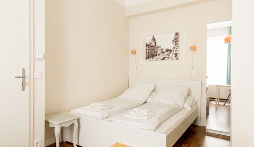 Standard Studio, 1 Queen Bed