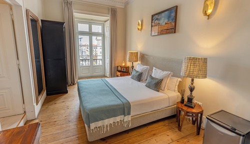 Deluxe Room with Square View