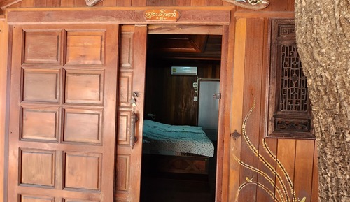 Standard Bungalow, 2 Twin Beds