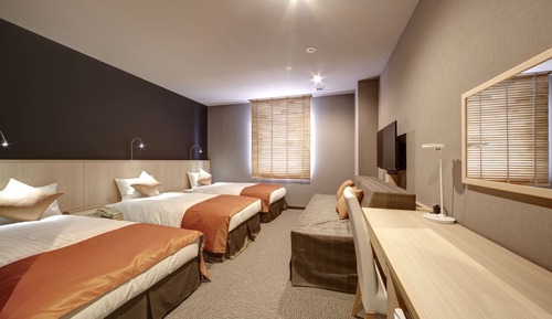 Family room/23sqm/Main Building (Non-Smoking)