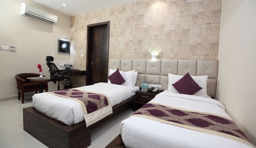 Deluxe Double or Twin Room