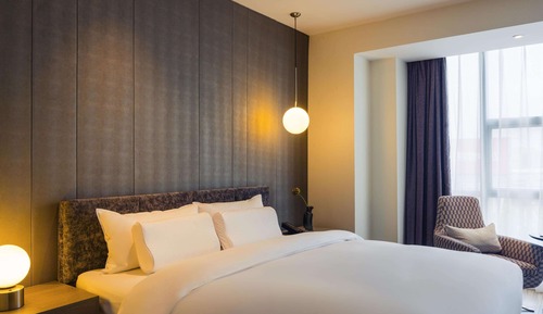 Deluxe Room, 1 King Bed