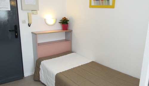 Studio (1 person)