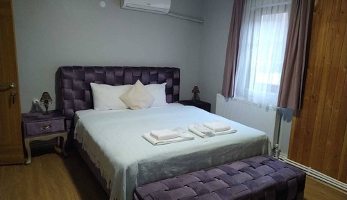 Deluxe Double Room, Garden View