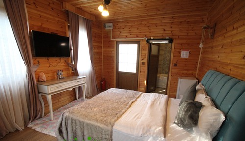 Deluxe Bungalow, 1 Double Bed, Mountain View