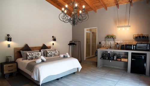 Deluxe Studio Suite